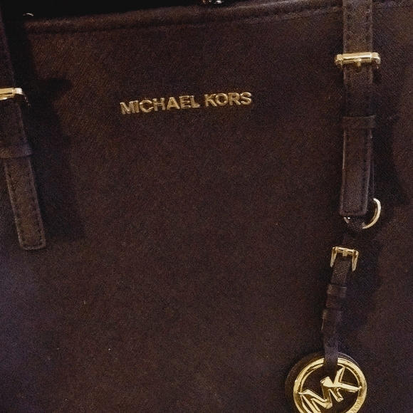 Michael kors purse - Picture 4 of 7